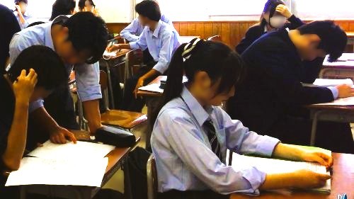 2610201　中間考査13